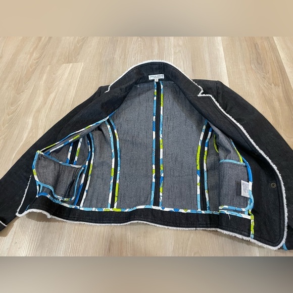 Della Spiga Vintage “weekend” Blazer w patterned accents & white stitch. Size 6 - Picture 6 of 14